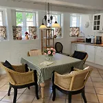 Feriehus Madam Bundsens Huse Assens