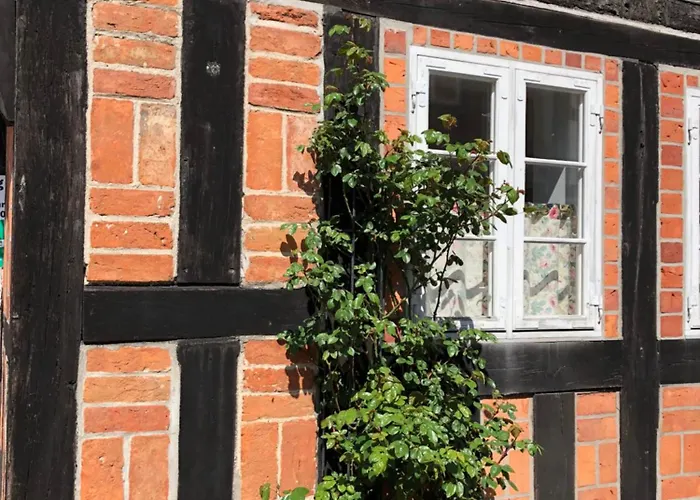 Madam Bundsens Huse Holiday home